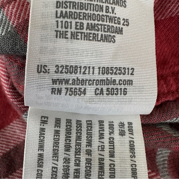 Hollister Plaid Flannel Shirt Men’s Medium Red Gray Long Sleeve Button Down - Picture 5 of 6